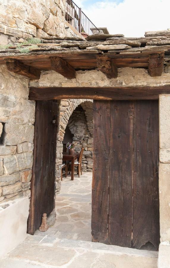 Casa Mur De Alujan Tierrantona Ngoại thất bức ảnh